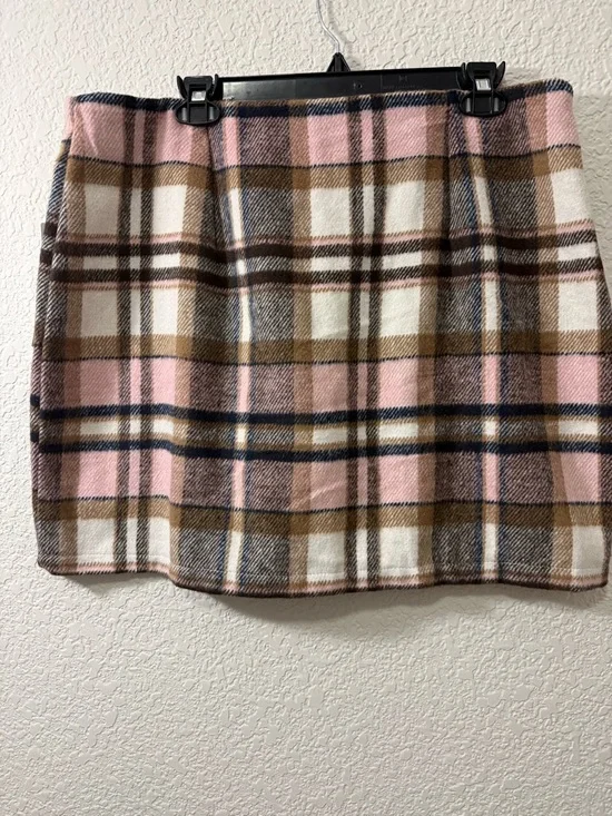 NWT Plaid Wool Blend Mini Skirt | Cozy Chic Fall Staple | Size XL - Picture 7 of 10